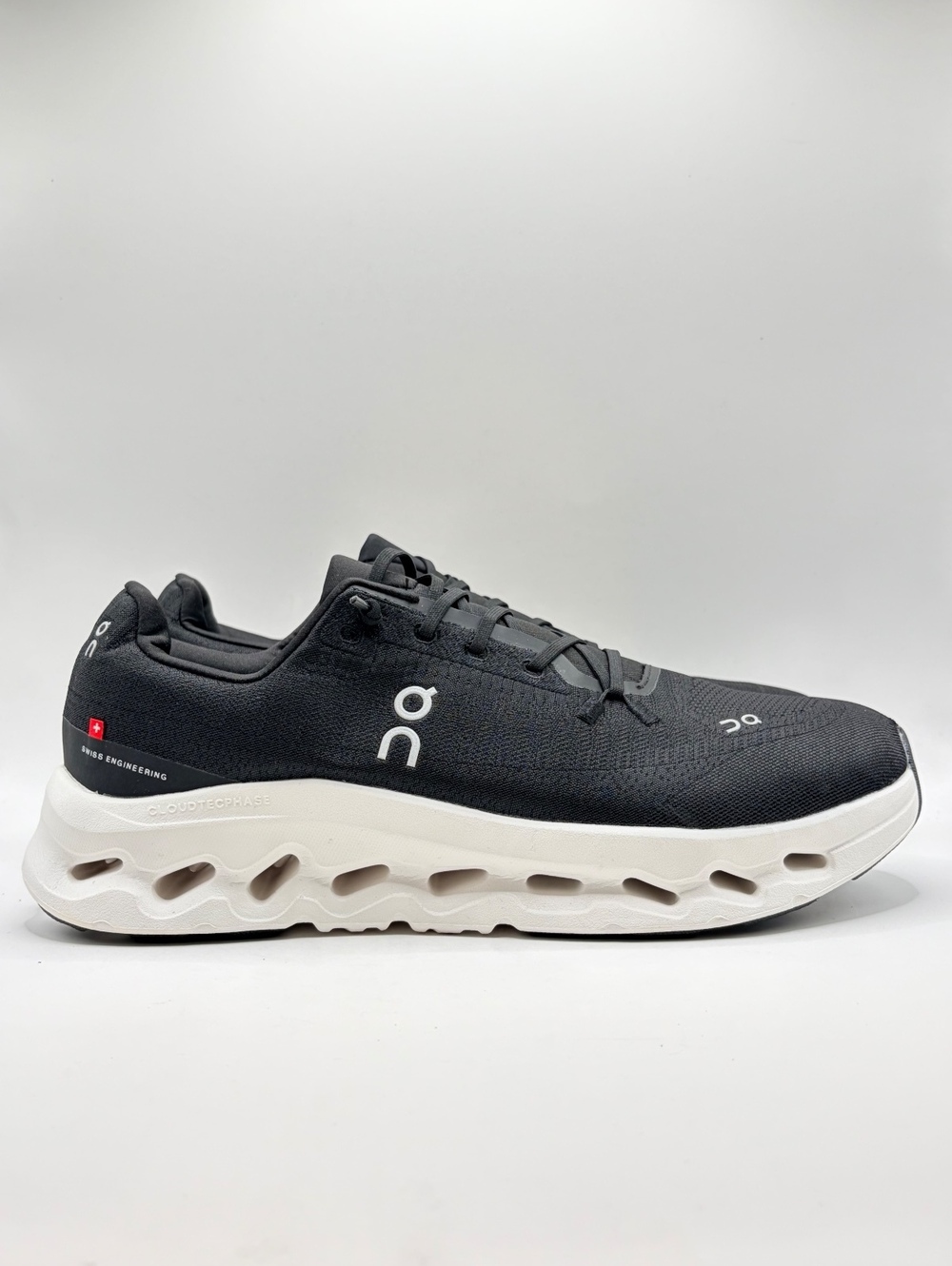 On Cloudtilt Men’s 10.5 White Black Walking Shoes 3ME10100265 New